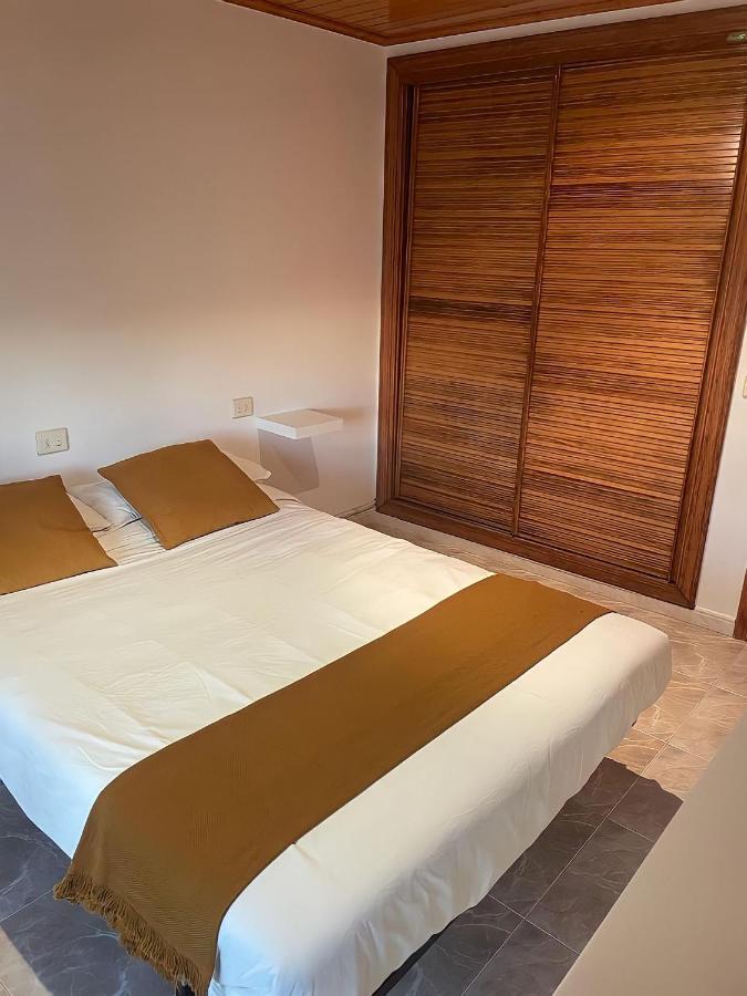 Apartamento Vacacional En Эль-Грове Экстерьер фото